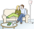 Eine Frau und eine Mann sitzen auf einem Sofa, der Mann hat die Frau im Arm, vor dem Sofa steht ein Tisch neben dem Sofa eine Lampe