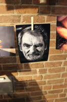 Ein schwarz weiss Portait eines Mannes.